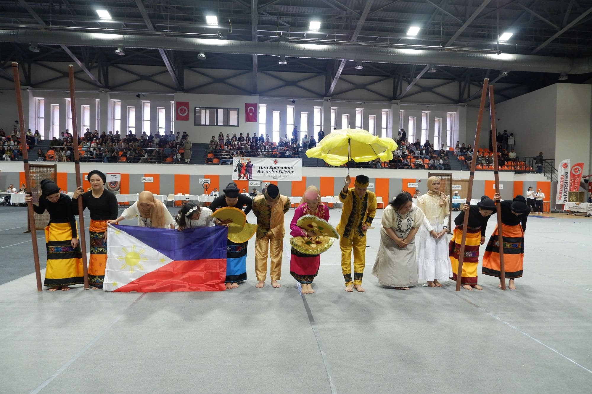 Mahasiswa Indonesia Ikut Menyemarakkan Hari Budaya Internasional di Universitas Kastamonu, Turki
