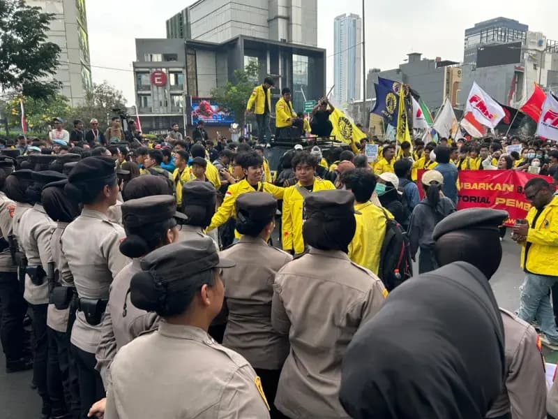 Rezim Semakin Anti-Kritik: Menuju Kematian Sempurna Demokrasi di Indonesia